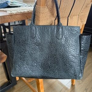 Chic Textured Black Leather Shoulder Bag